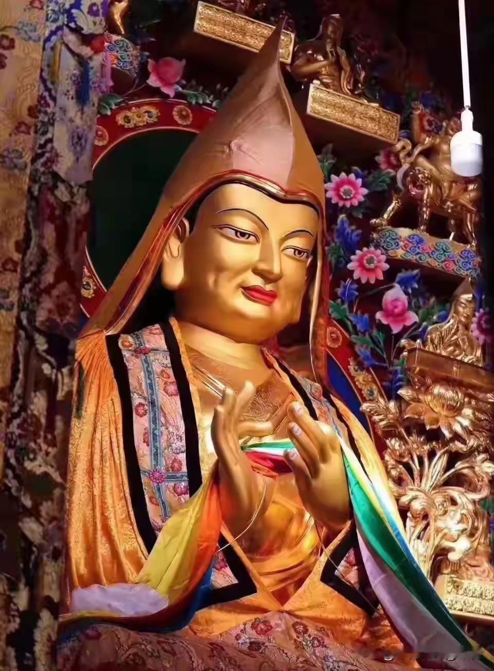 六百多年前西藏佛教那个乱劲啊，说出来你可能都不信。僧人娶老婆生娃那都是小事，