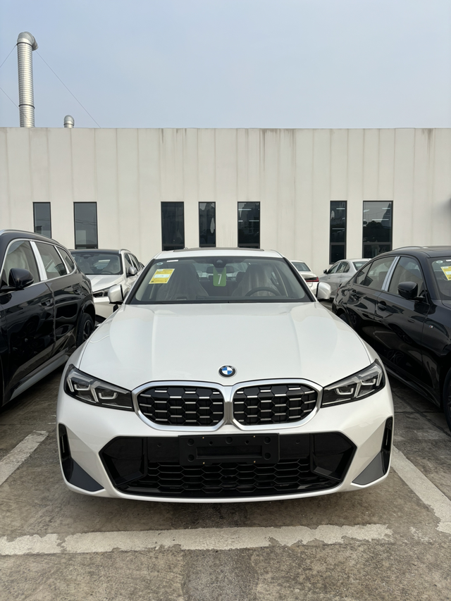 宝马三系真的有操控可言吗冲着三系操控的名头，把开了七年半的奥迪换成了宝马，开了