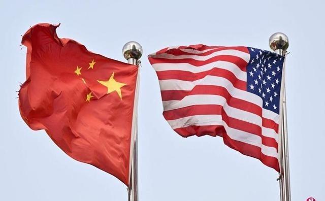 美国国际贸易商许耀楠日前写道：“美国越来越清楚地意识到，中国不是一个会自然融入