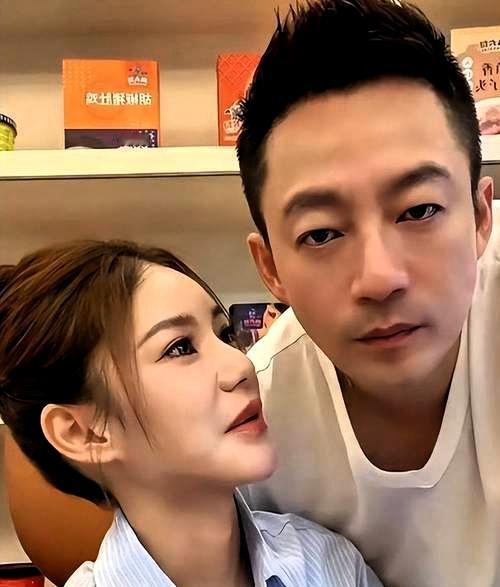 汪小菲两次婚姻，感觉不一样，大S怀孕的时候，他很紧张，各种照顾，现在马筱梅怀孕，