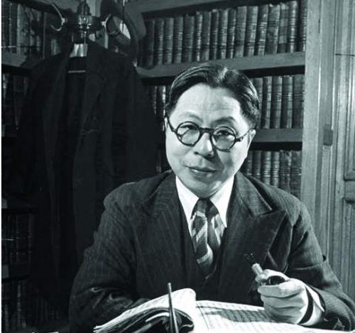 1952年，蒋介石请吴国桢参加生日宴，次日却发现自己的司机不见了，蒋介石派一个司