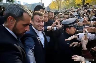 这个世界不都是软弱，法国被一记耳光打惨马克龙刚在中国享受高规格接待，转头就鼓