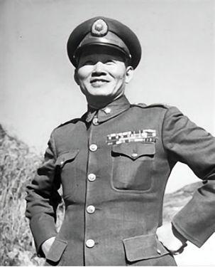 1988年潘德辉回大陆探亲，返回台湾给孙立人带回一张照片，没想到看到照片后，已8