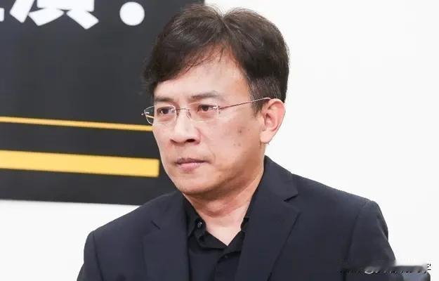 在美国的台湾前绿营人士彭文正喊话郑丽文，要趁机修理民进党和赖清德，他们对不起台湾