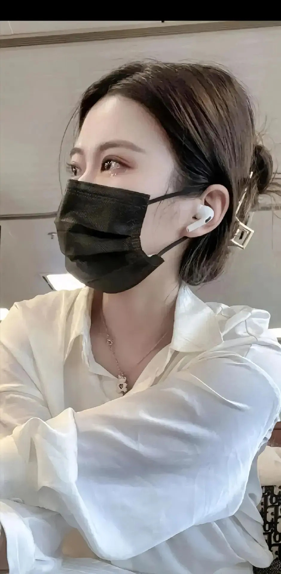 遮不住你那魅力的容颜