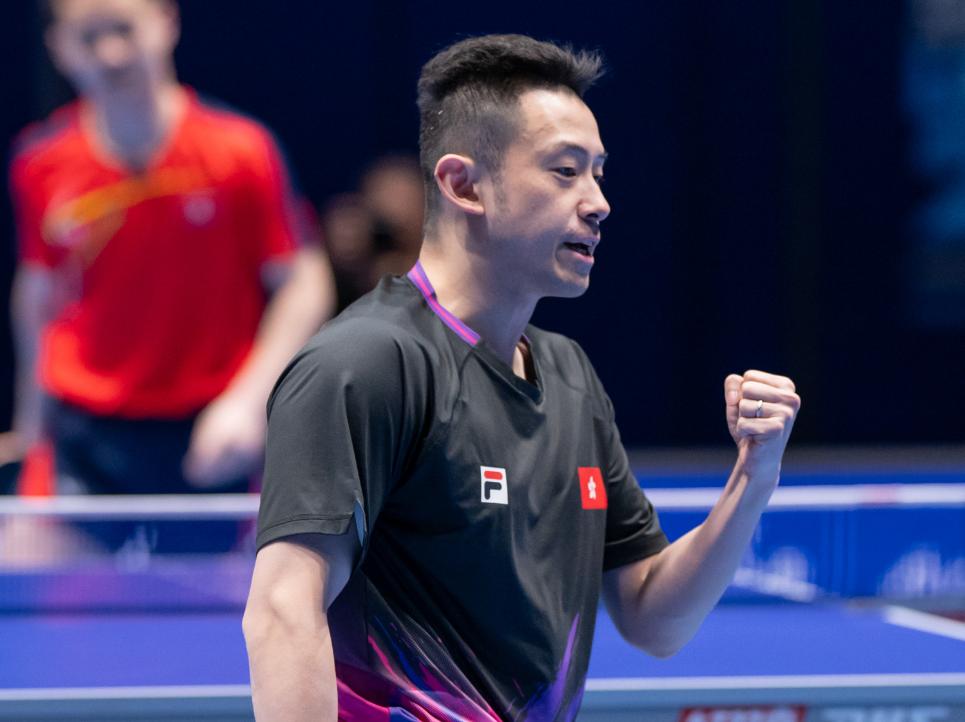 我去！首轮淘汰赛，神秘之师朝鲜队被中国香港队打了个3:0，第一盘一单的黄镇