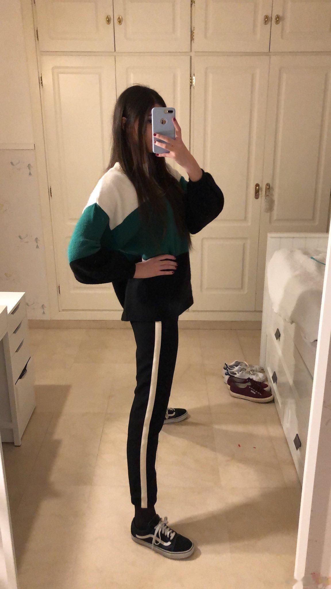 不点开图还以为看到两条腿很细