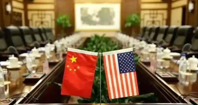 美国搞垮苏联后，为何没急着对中国下手？很多人都一个疑问，90年代中美关系这么差，