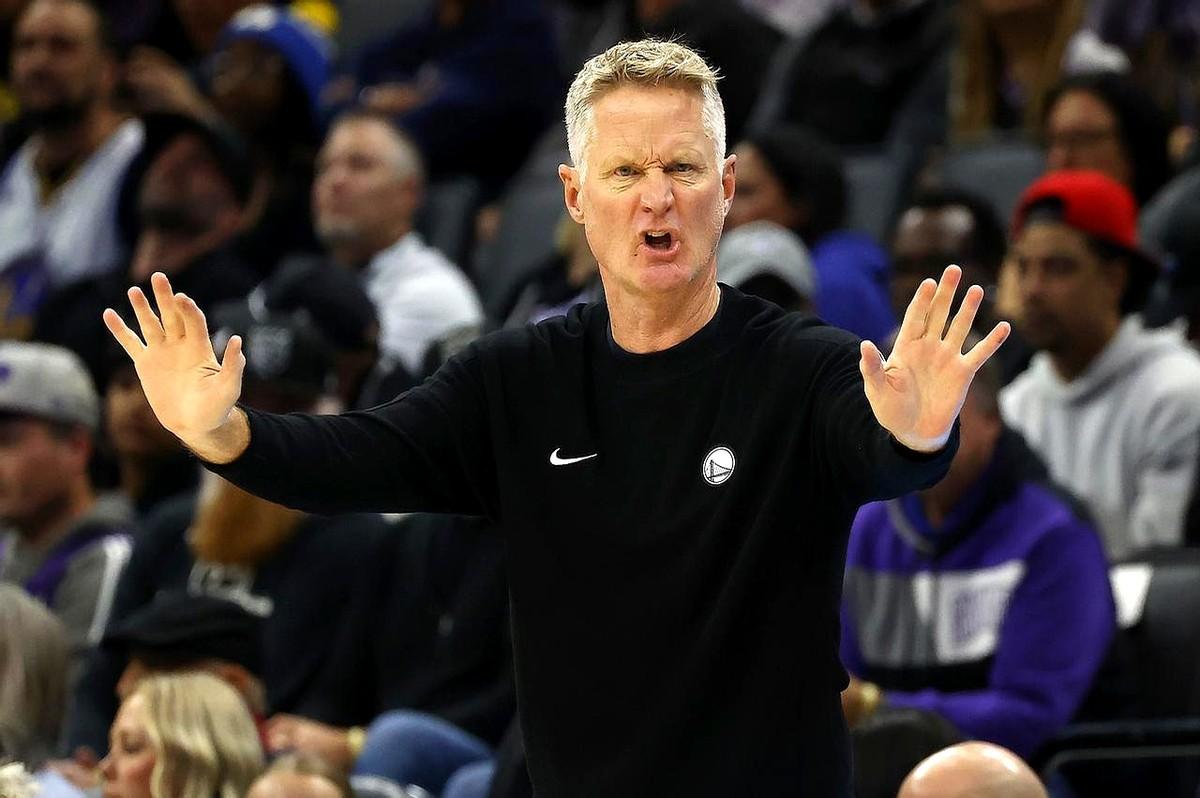 第一次是巴特勒公开质科尔还在那边说着防守没问题，转头巴特勒就告诉所有人我们根本