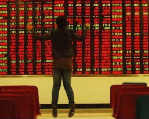 很有意思，朋友开玩笑说：你会发现身边炒股的男人，大概率都是好男人。1，他们开