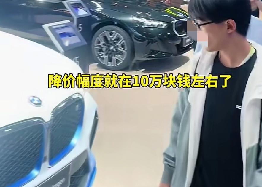 不要高兴太早，燃油车如果被淘汰，就是电动车主灾难来临之时。不信就等着看。电车只是