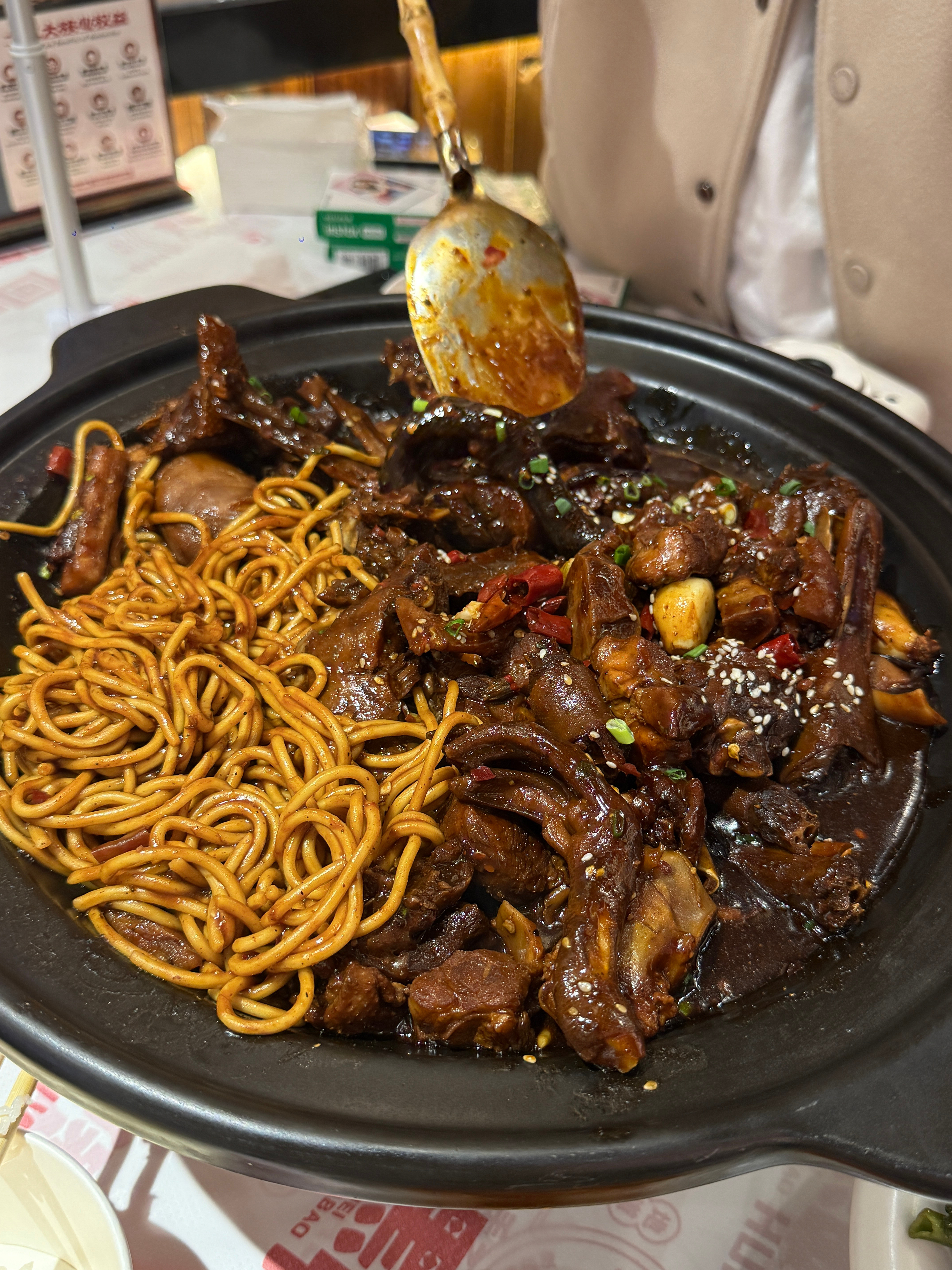 住佛山这么久没发现家附近有这么好吃的黑鸭堡！！！封神了