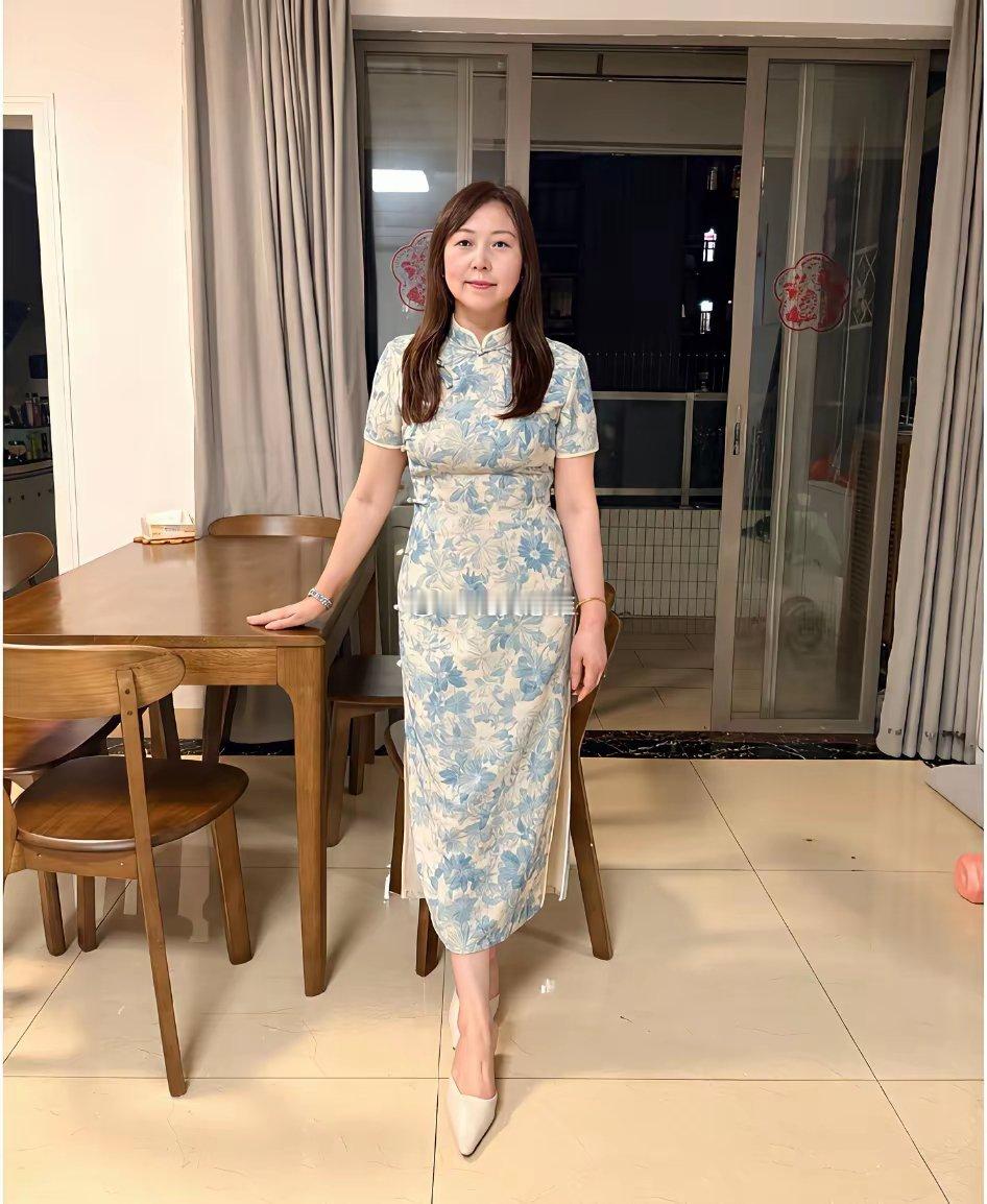 我在网上给老婆买了旗袍，实在不知道哪款更合适