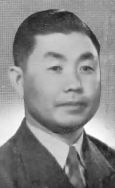 【马汉三送礼，毛人凤拒收】 戴笠死后，军统内部分为郑介民、毛人凤、唐纵三大山