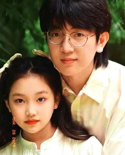 我认识的那个李伟，以前就是个混日子的。为了个没血缘的盲童闺女，他把自己活成了铁