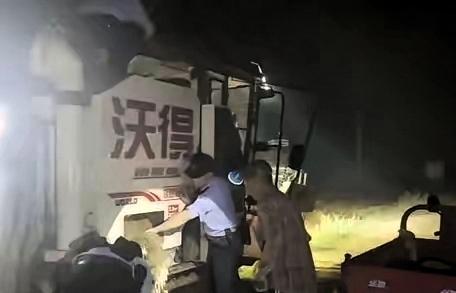 这事儿估计要火到人民日报了！5月24日凌晨1时许，湖北襄阳市东津派出所所长肖