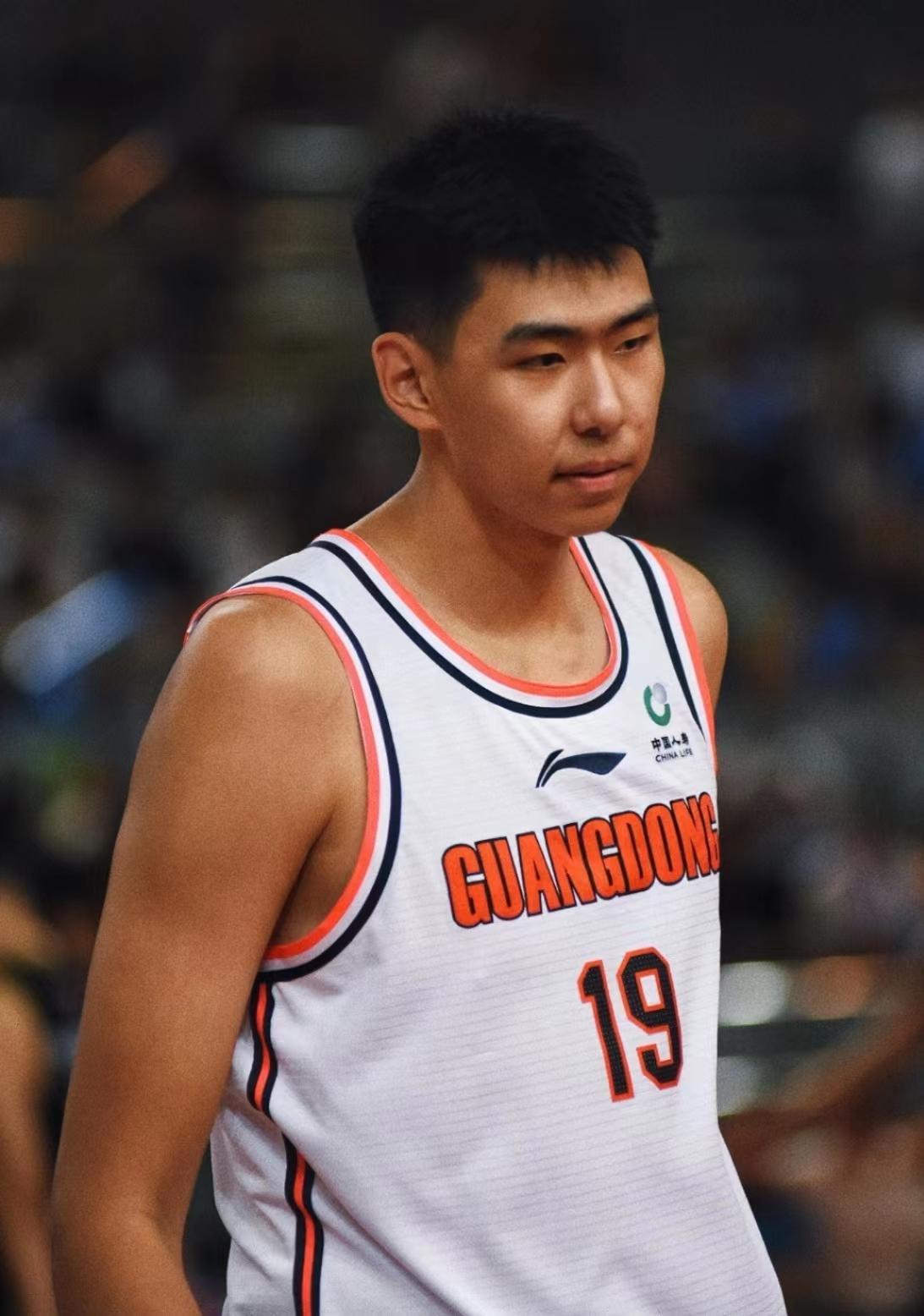 U22广东狂胜江西86分，四人超20分，徐昕没打，核武器or吉祥物今天下午广东