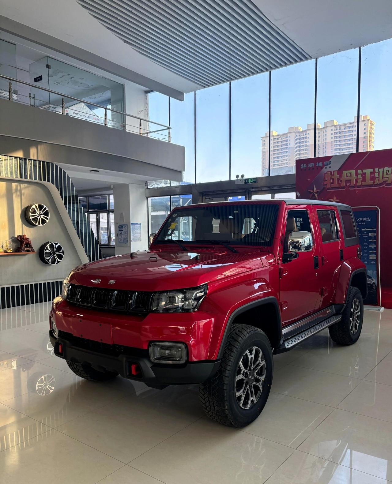 13.49万起硬刚坦克300！BJ40探险家上市，越野平权来了北京越野B