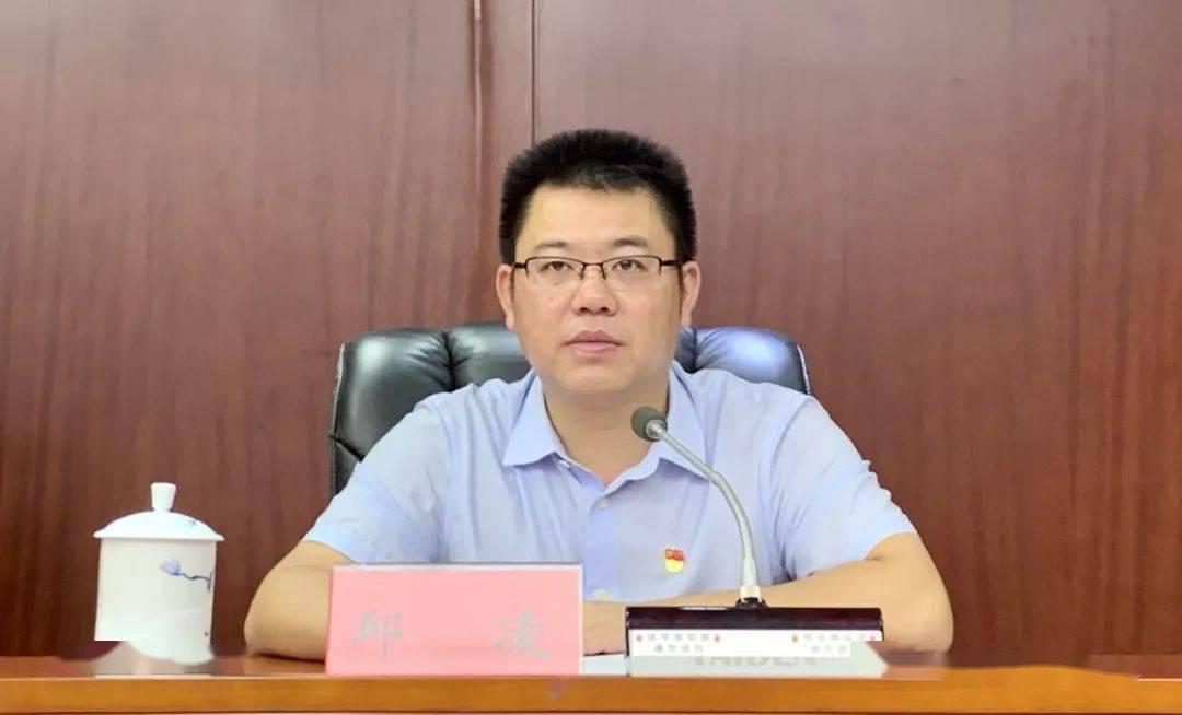 “80后”厅官邱凌任上被查，他曾是江西最年轻的县委书记，不惑之年官至正厅，仕途半