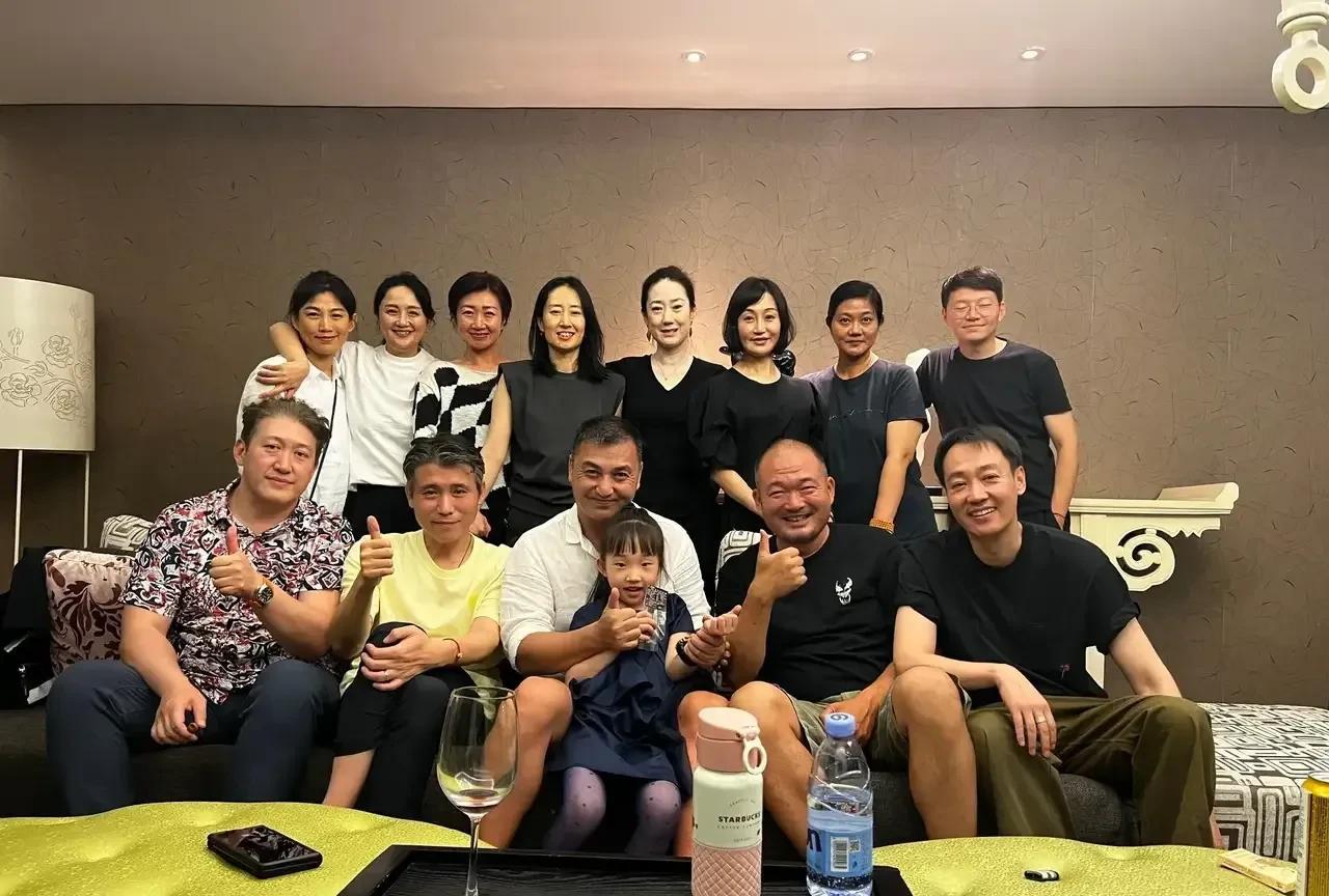 这两天都是关于演员朱媛媛去世的消息。最近，在网络上看到了一张非常特别的合