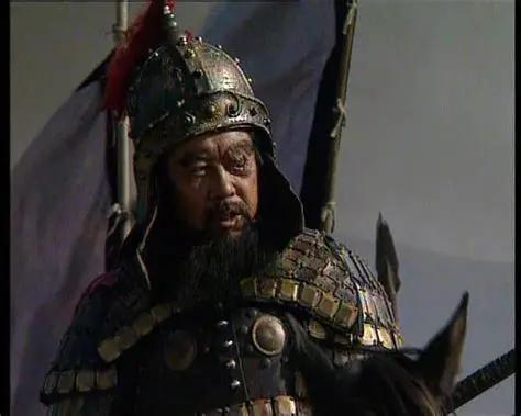 公元194年，韩浩前去夏侯惇的帅帐赴宴，看到外面的士兵都惊恐万分，非常奇怪，上前