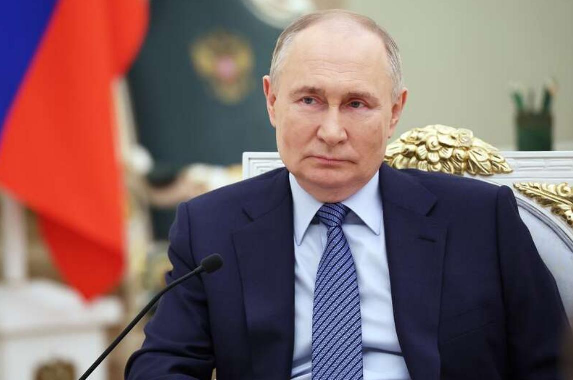 普京行动太快了：直接发出邀请，让王毅亲自赴俄，有要事相商。眼下，中俄高层必