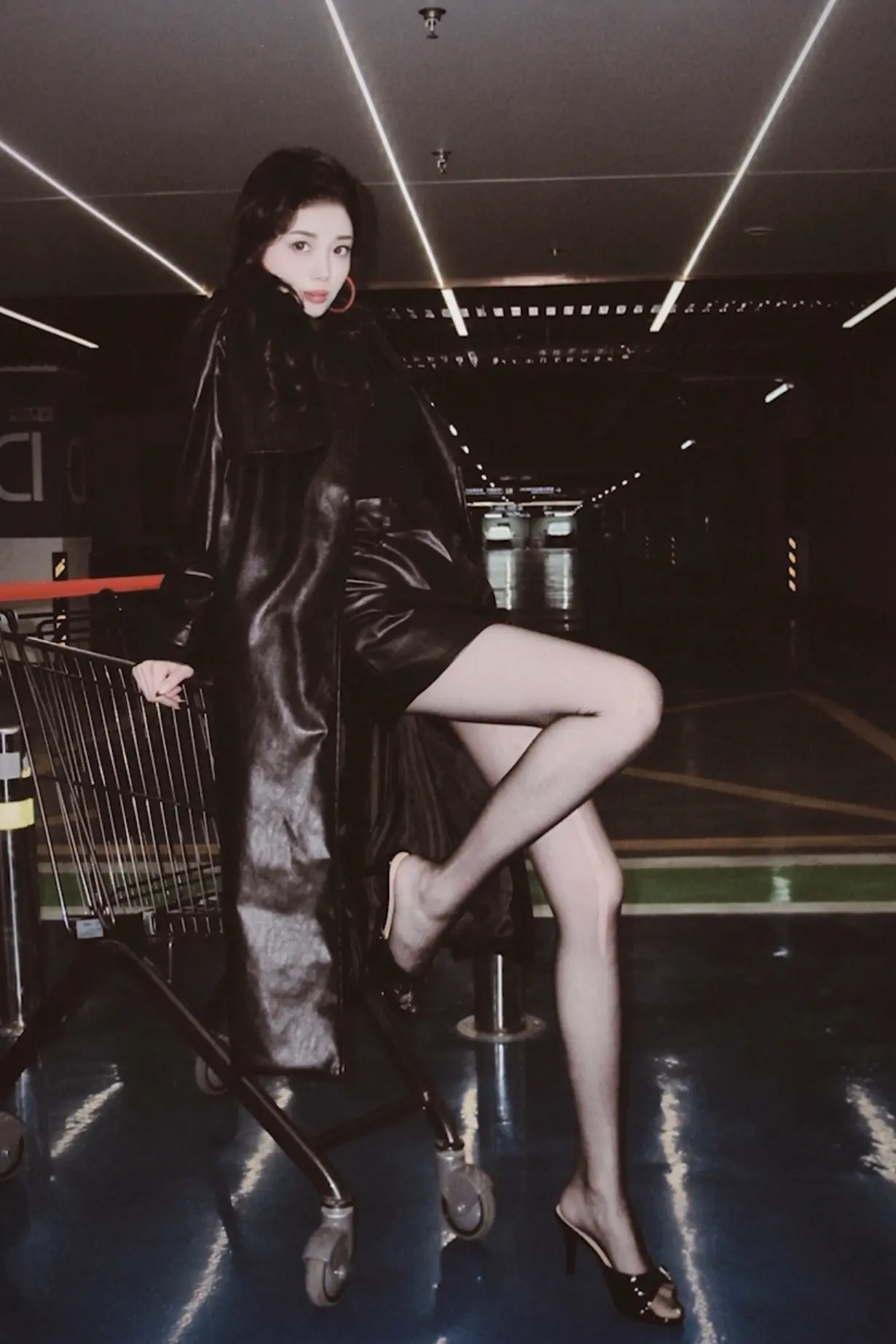 那腿那是相当长。