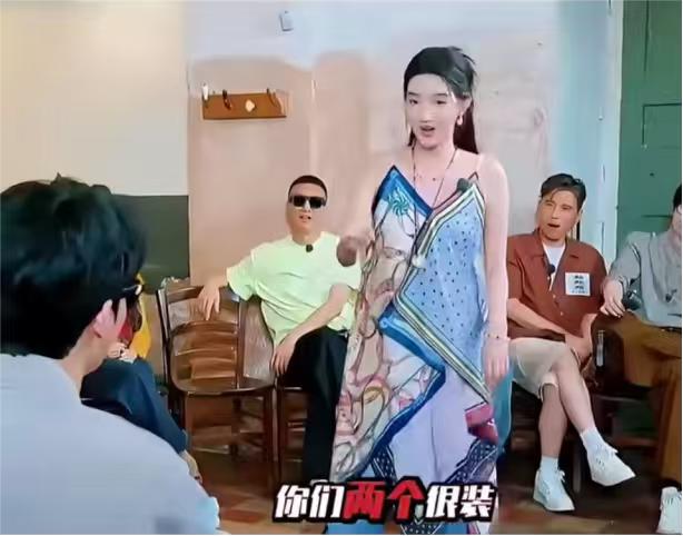王玉雯：“我很热爱舞蹈和表演，但是从小到大，我唱歌跑调，四肢不协调。”陈星旭