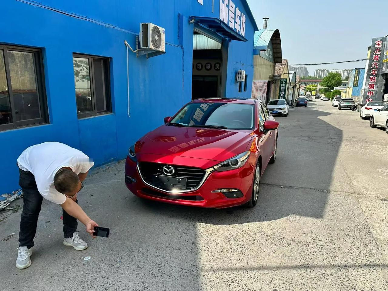 这几天一下弄了三台17款的2.0两厢运动，这是给广西柳州的兄弟淘的，3.4万公里