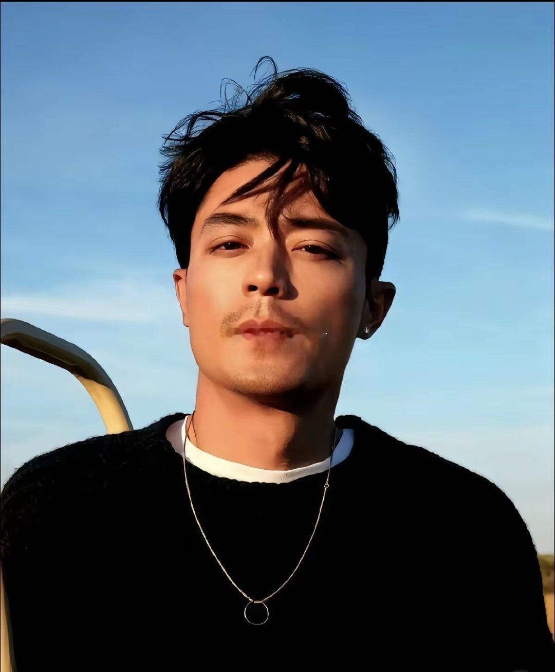 林心如为什么喜欢霍建华不是因为霍建华帅也不是因为霍建华会演戏而是因为霍建华是个