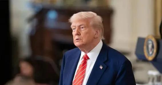 特朗普的生命进入倒计时！效率部长马斯克为何气势恢宏的上任并大刀阔