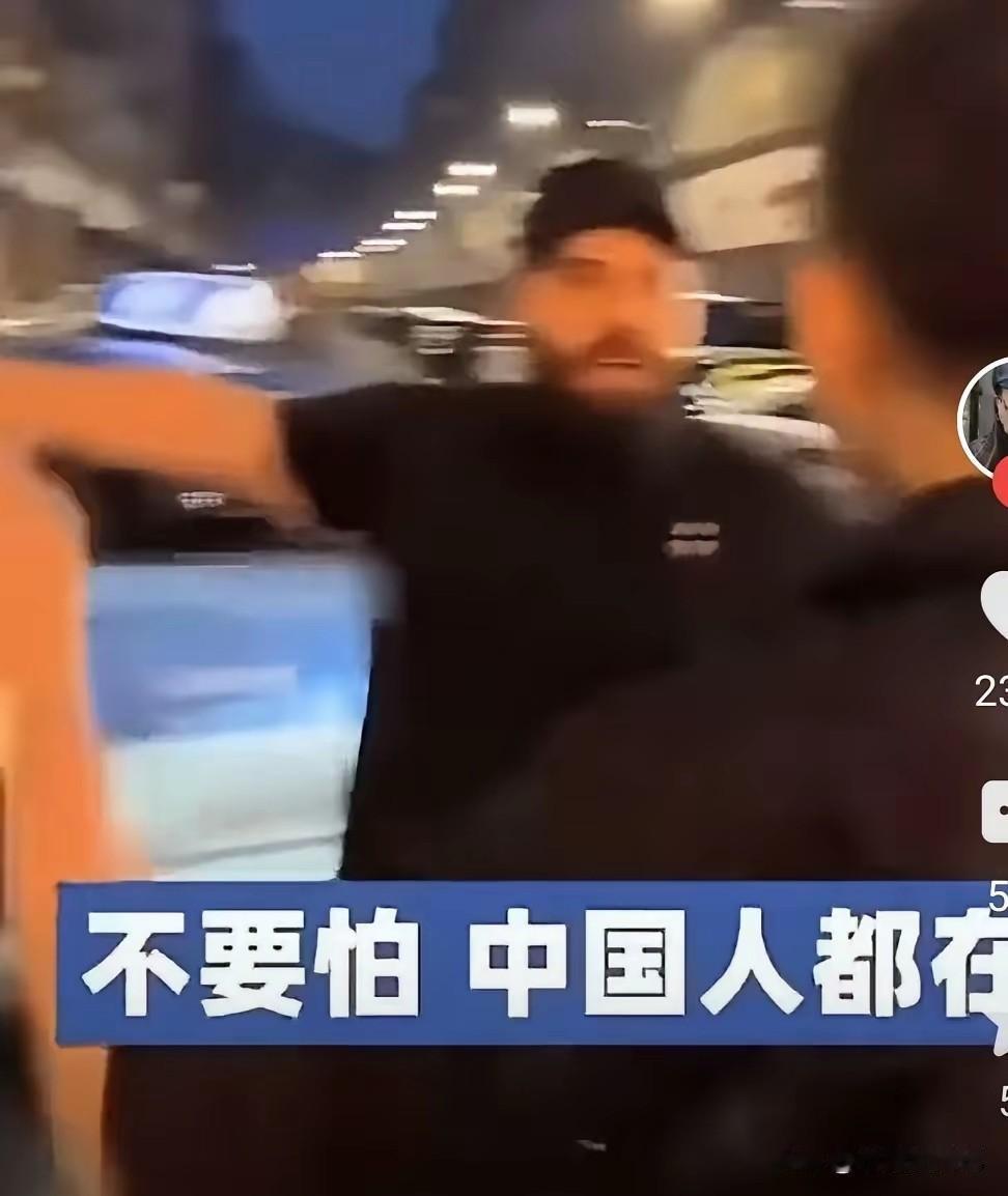 路见不平一声吼，岂可使他人撒野！在打车时，一名外国乘客拒绝支付一百多元的打