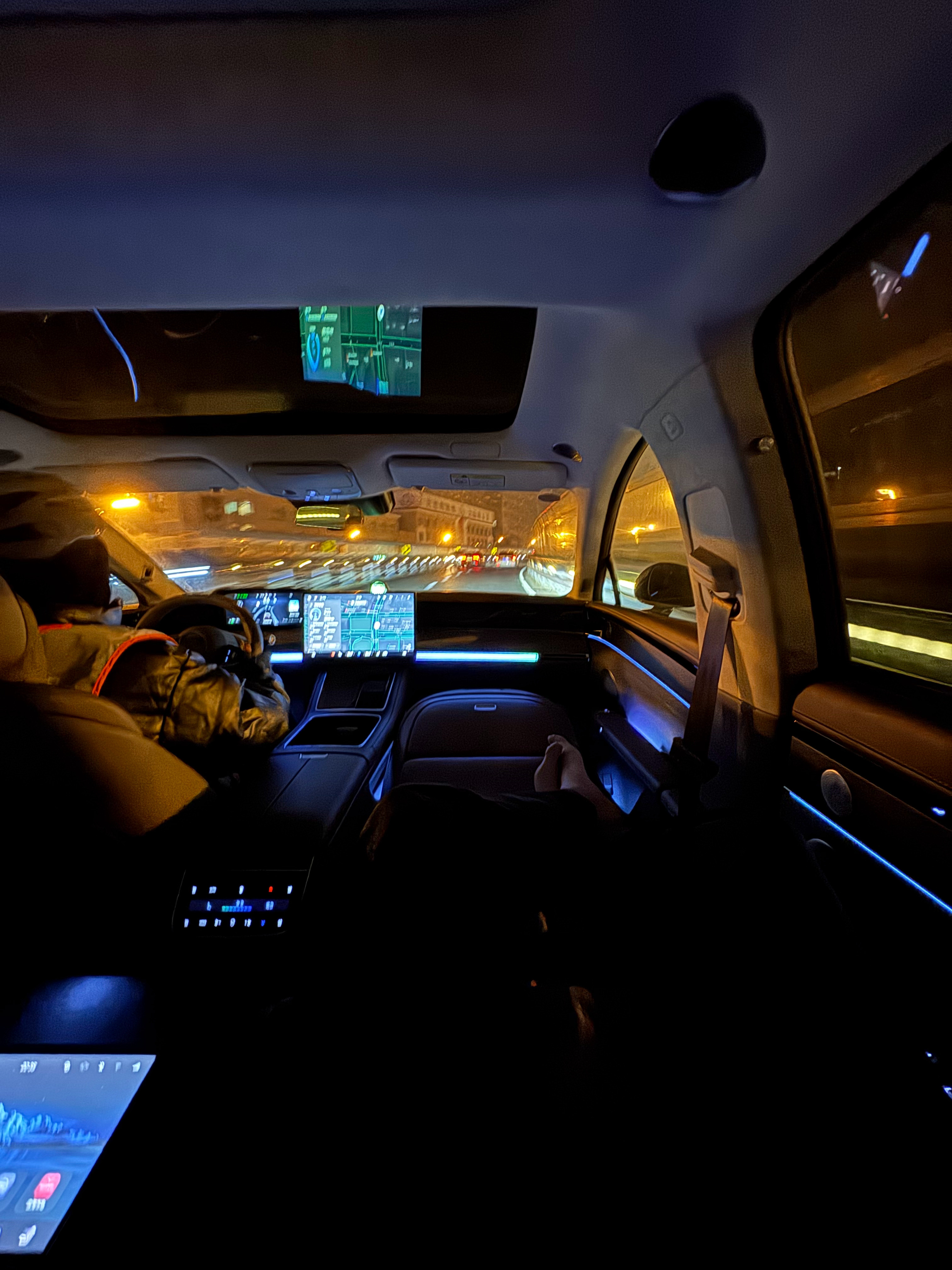 喝完酒代驾回家司机师傅说，这是他最近开过最舒服的车