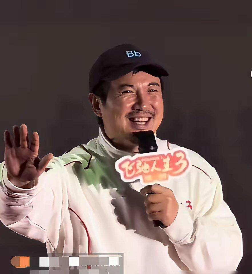 都说沈腾现实，专挑红人玩？那你可真把这局棋看浅了。现在王安宇上了春晚，演了飞