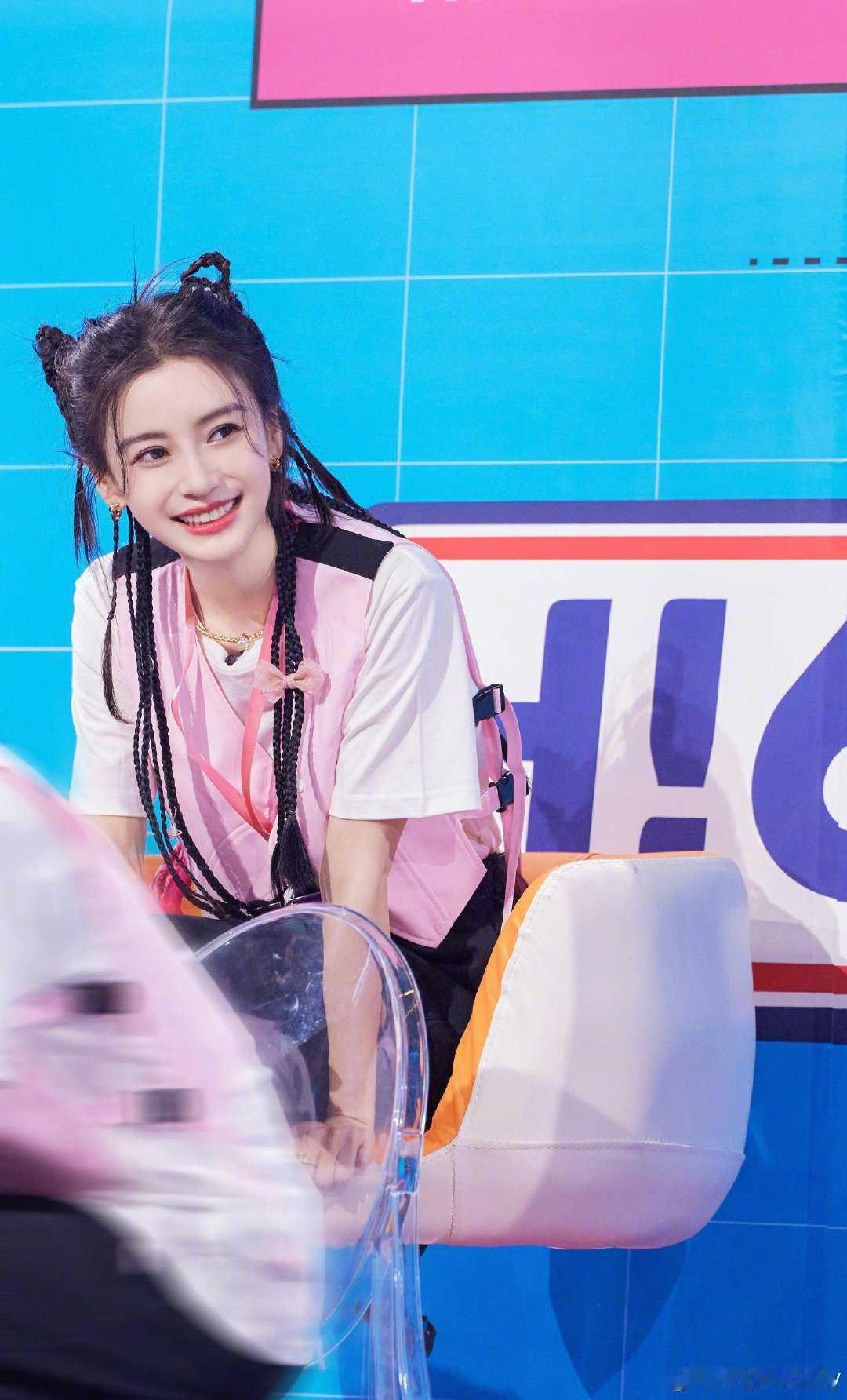 angelababyangelababy一万份的欢喜，每一份都与你有关，世界