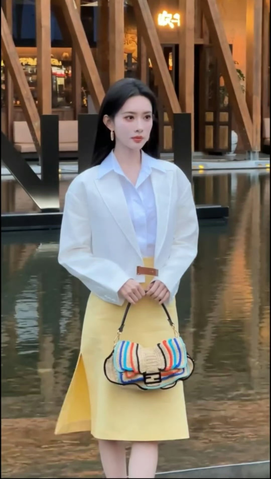 孟子义现偶孟姐这颜值，太美了，期待她在新剧里的表现