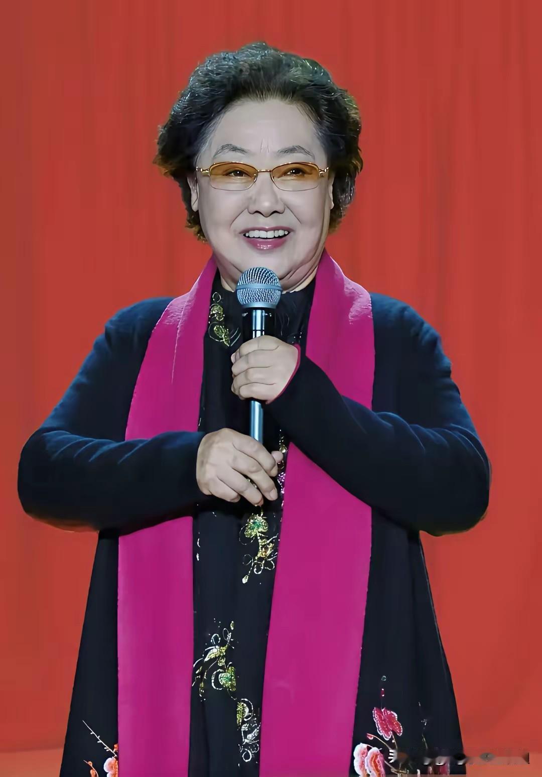 郭兰英晚年：一生无儿无女，却拥有另一种圆满提起郭兰英，很多人脑海里回荡的，