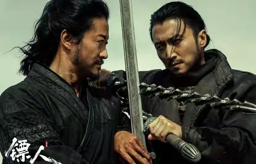 电影《镖人》的打戏确实好看，特别是谢霆锋出场，谢霆锋的酷帅拽贯穿从出场到领盒饭。