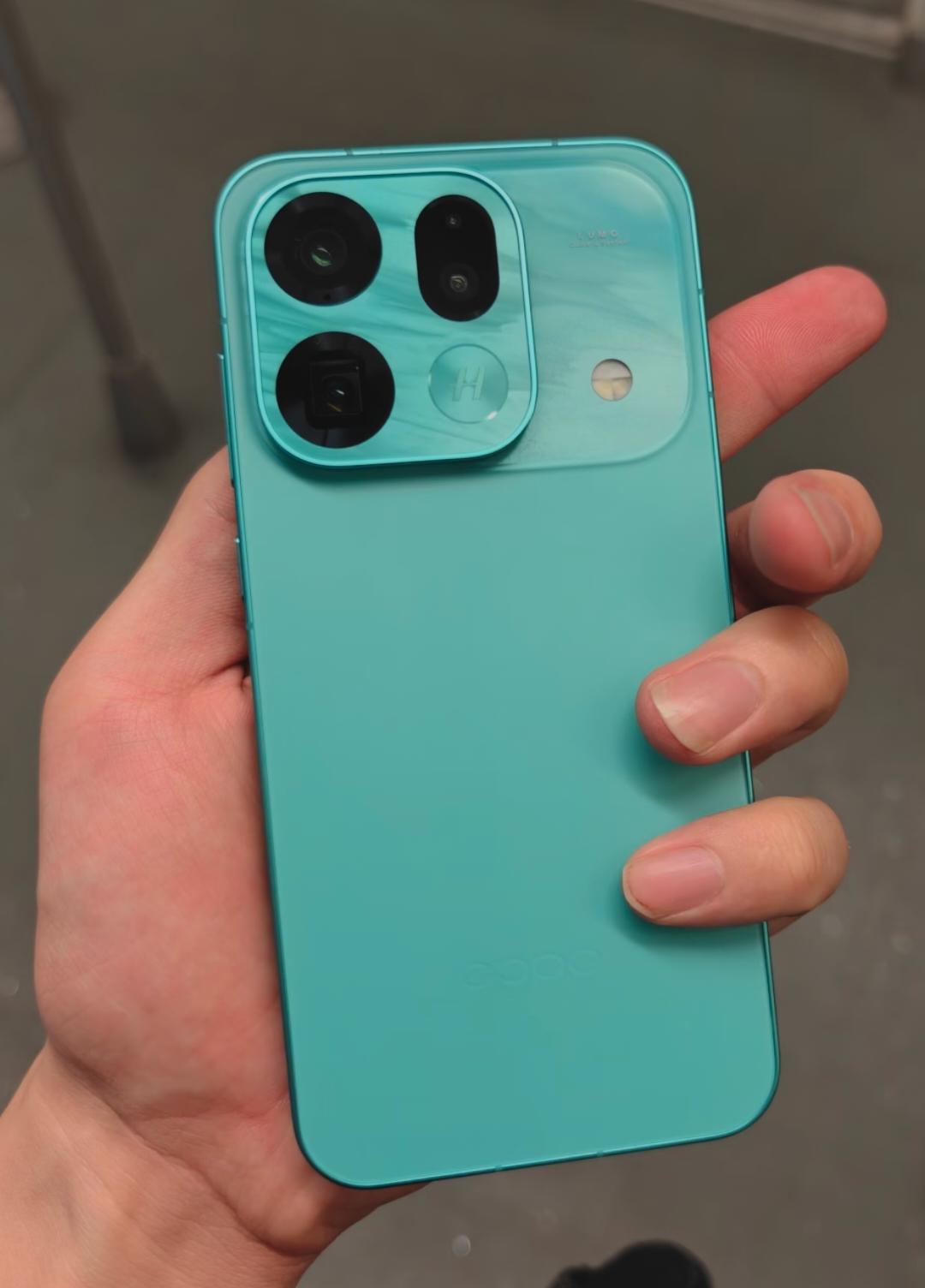OPPOFindX10系列官宣本月发布FindX10：全新升级双2亿镜