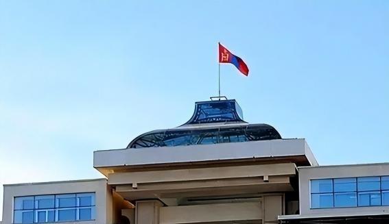 蒙古国爆发的骚乱，大概率只是蒙古国瓦解的开始，要是他们再得不到外部支援，局面很可