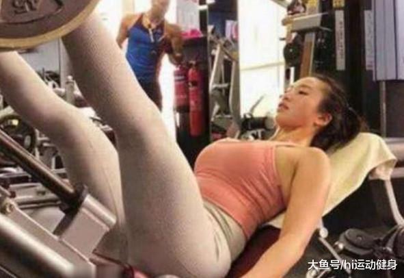 健身女神不足160体重却有140斤, 这样的丰满身材神似卡戴珊
