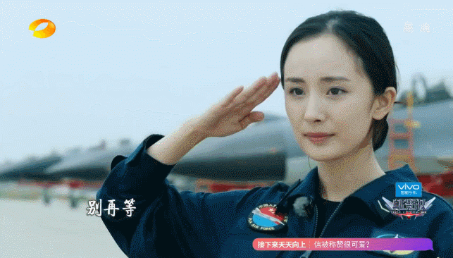 杨幂的特点是素颜更漂亮！杨幂素颜做普拉提杨幂杨幂​​​