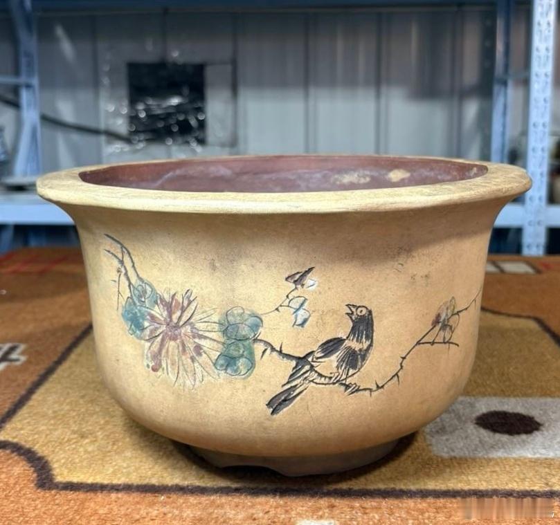 古瓷鉴定业生刻款即高工邵新和邵新和1935年生，一说1939年10月生，卒于2