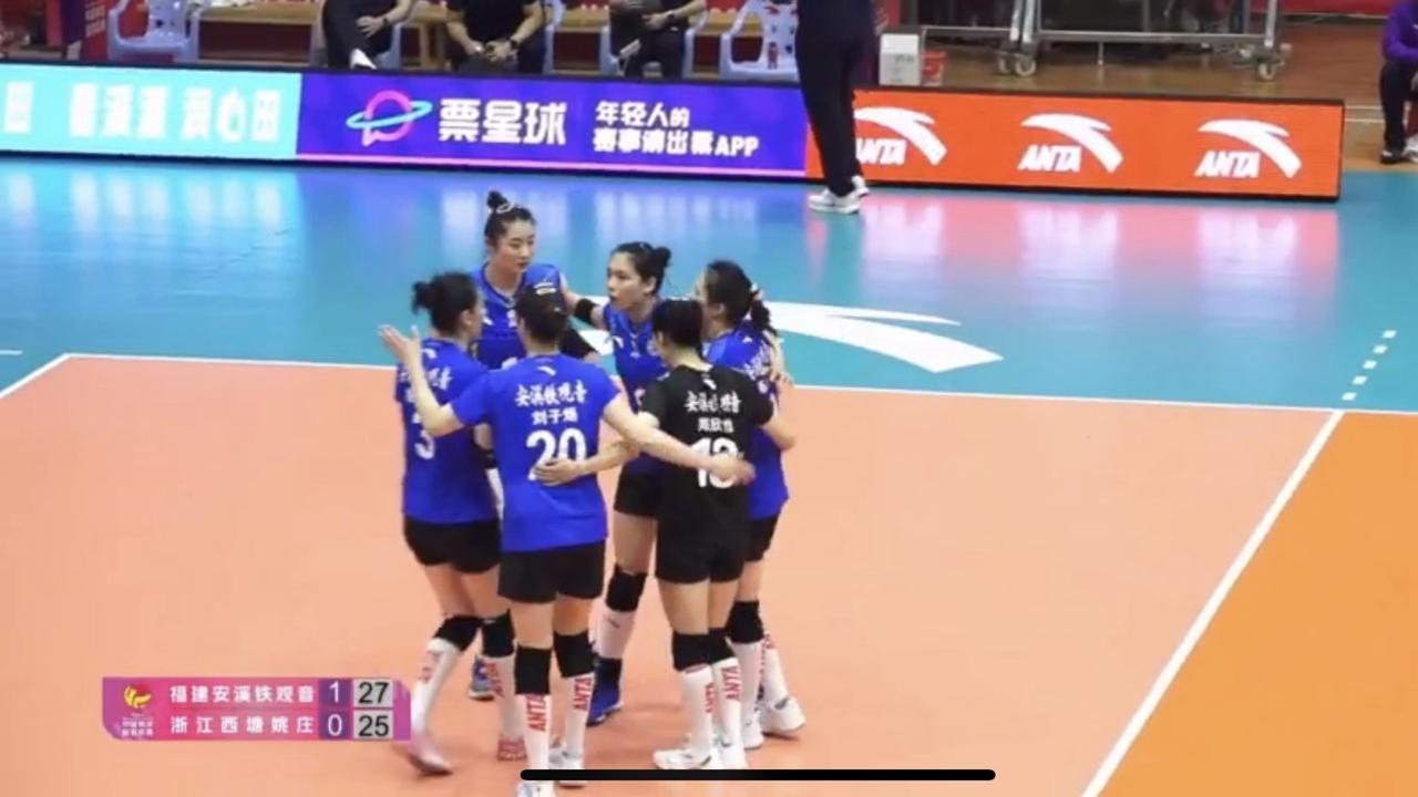 福建女排逆转战胜浙江夺第7名？排超7-8名决赛次回合，福建女排2-0领先浙江，很