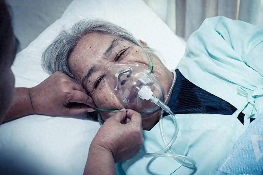 越来越多的人查出肿瘤！医生建议：冰箱久置的这4物，不要再吃了小王最近去体检时