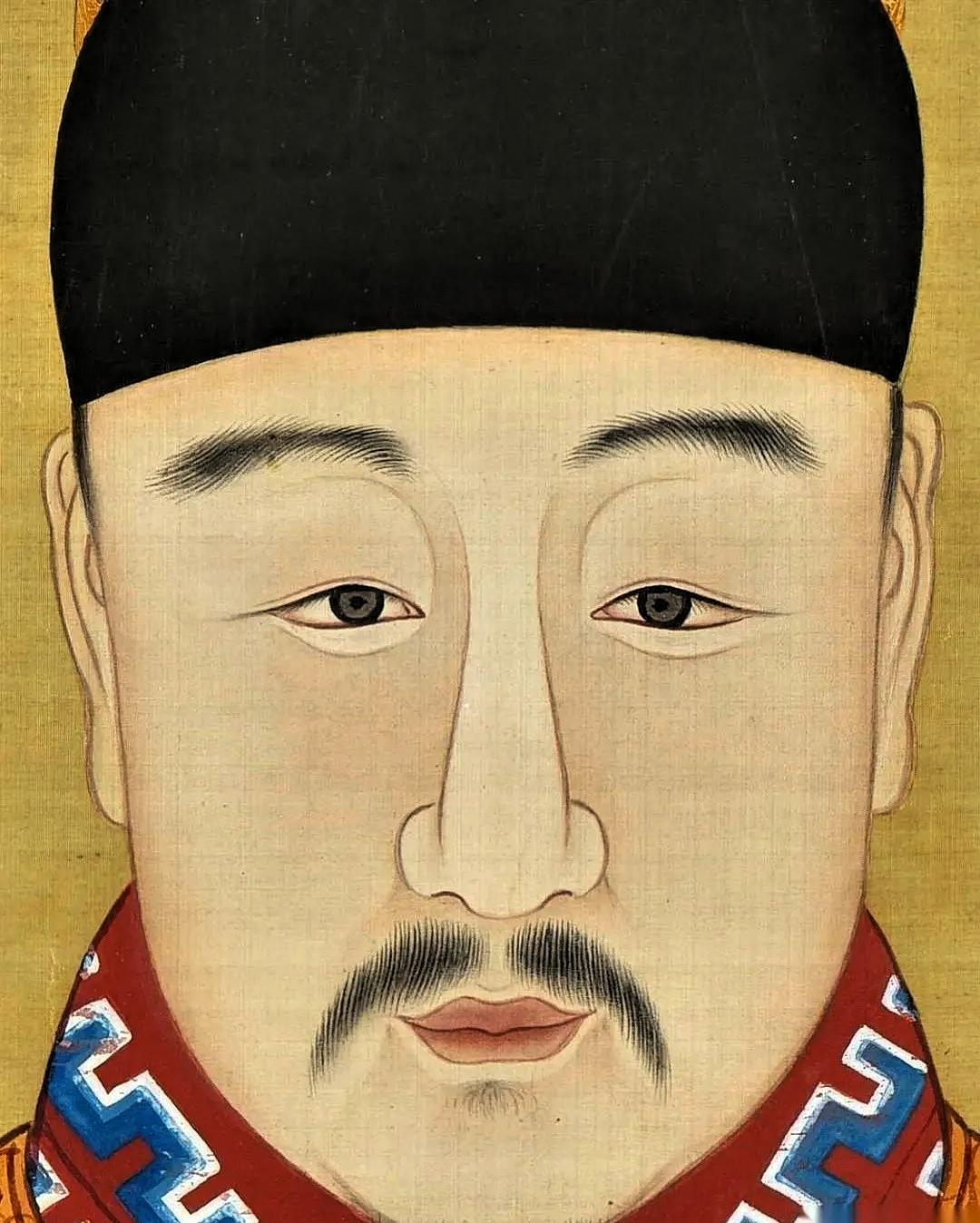 朱载坖登基那天，他大概是全天下最爽的男人。忍了三十年，装了三十年，连多看一眼宫女