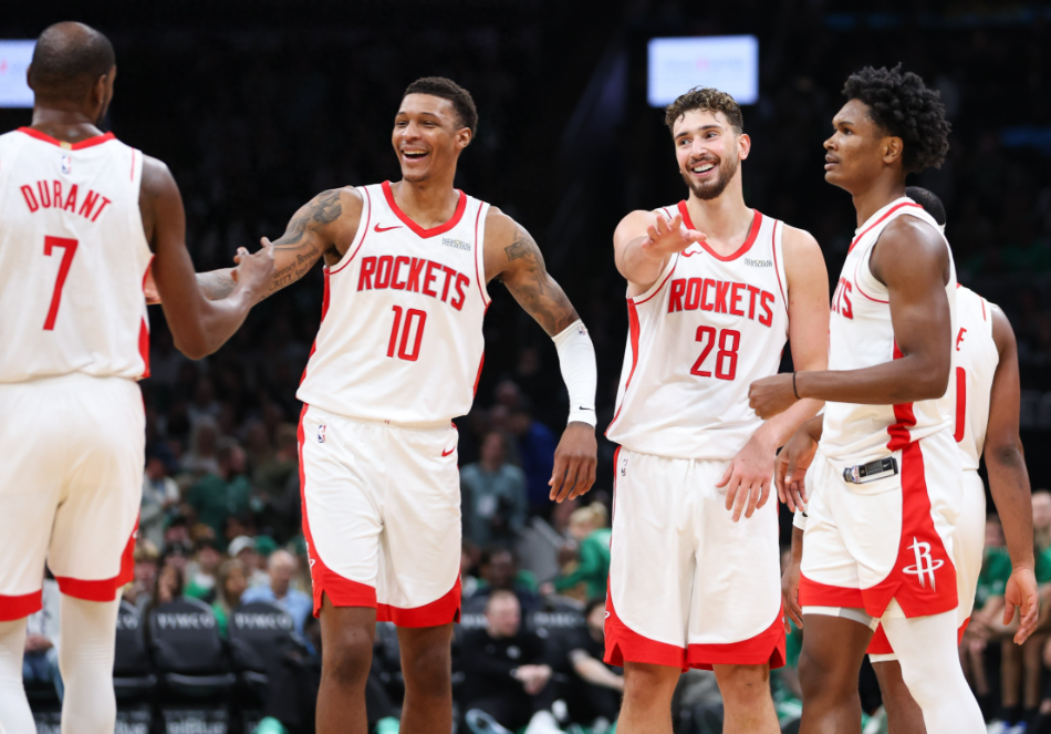 这个赛季老杜能这么健康，真心感谢两个人这个赛季老杜能这么健康，虽然看着上场时