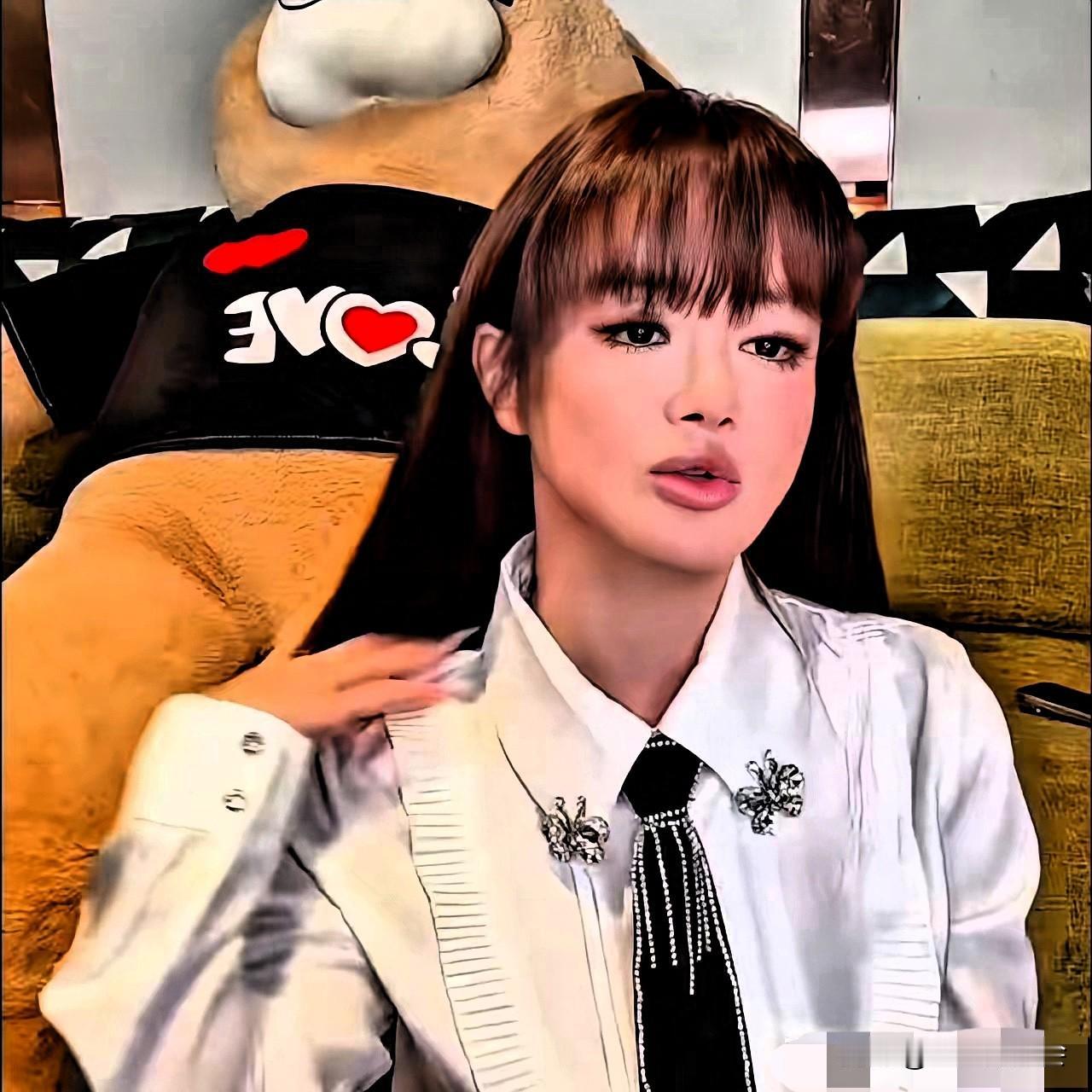 我看几场冉莹颖直播带货说实话我不会买！不是因为价格不便宜，而是她的直播间太吵