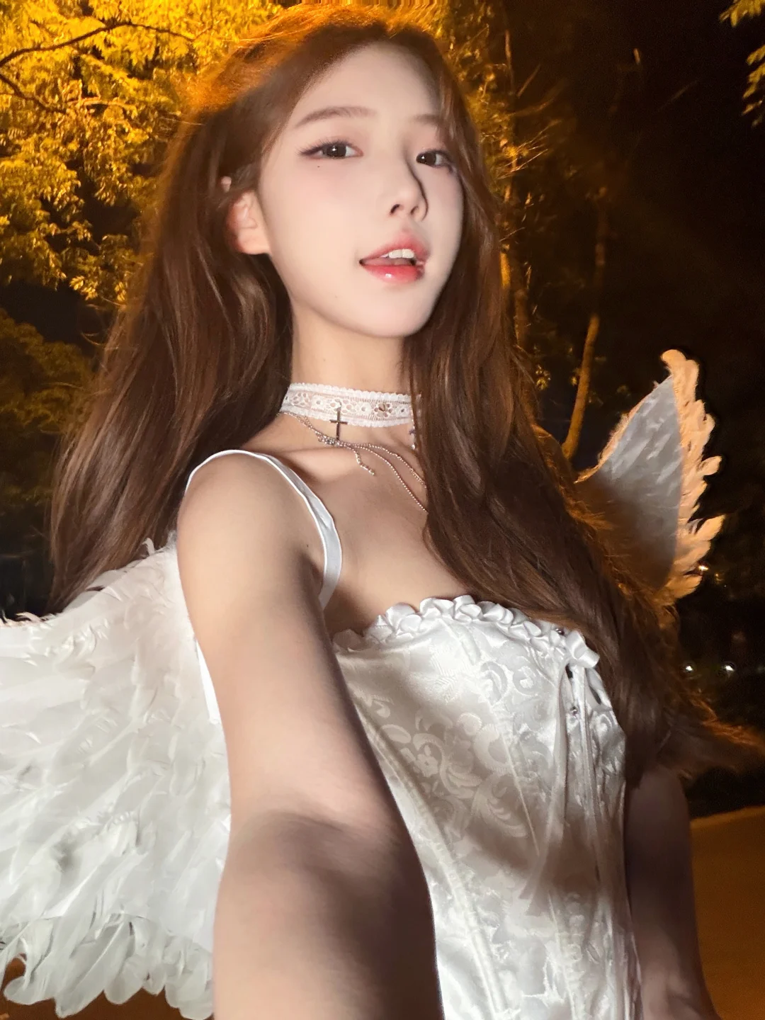 羽翼之下👼