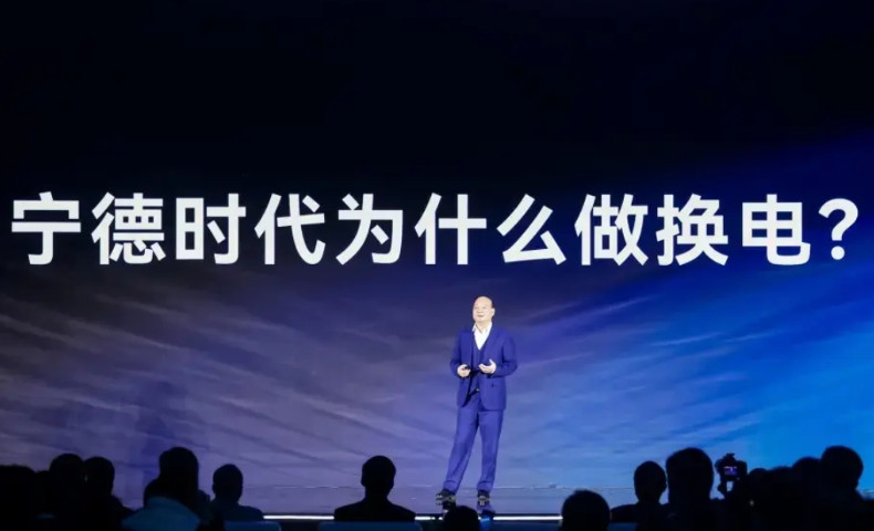 曾以为蔚来真正的护城河是换电站——只要网络铺开，盈利不过是时间问题。但如今，“电
